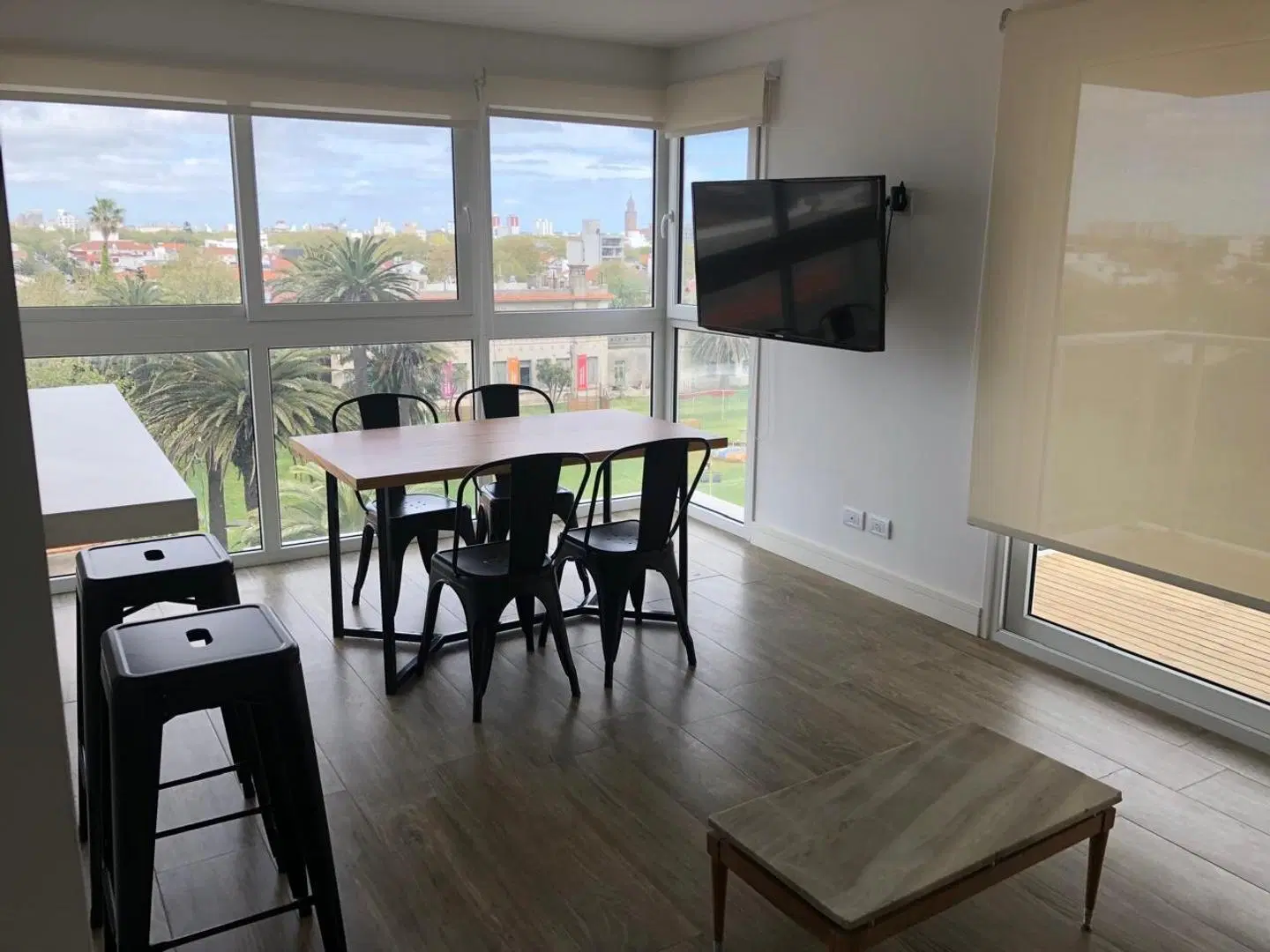 ALQUILER DEPARTAMENTO CON VISTA LATERAL AL MAR 2