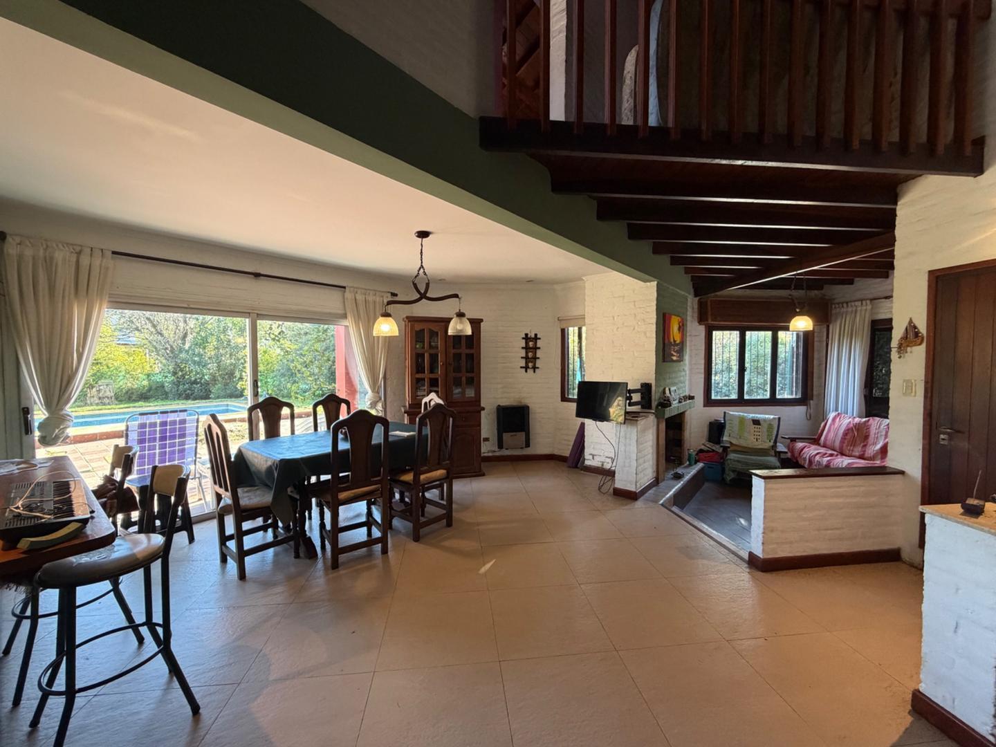 Foto de Venta Chalet 4 Ambientes en Doble Lote con quincho y pileta, imagen 4