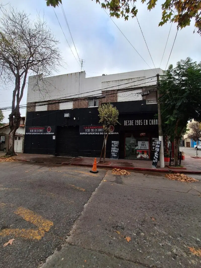 LOCAL COMERCIAL + VIVIENDA ZONA LA PERLA 2