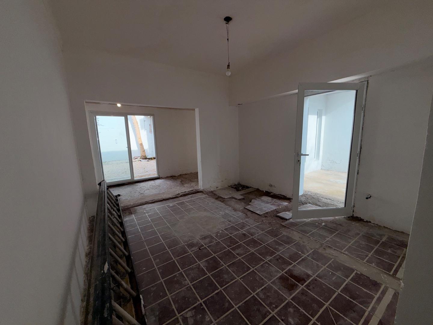 Foto de casa 4 ambientes con garage y patio, imagen 3