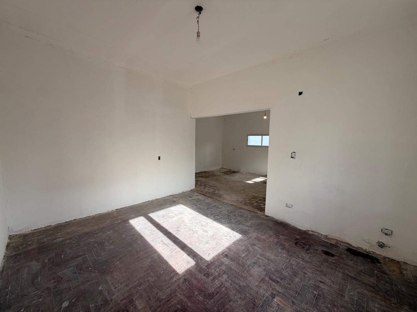 Foto de casa 4 ambientes con garage y patio, imagen 5
