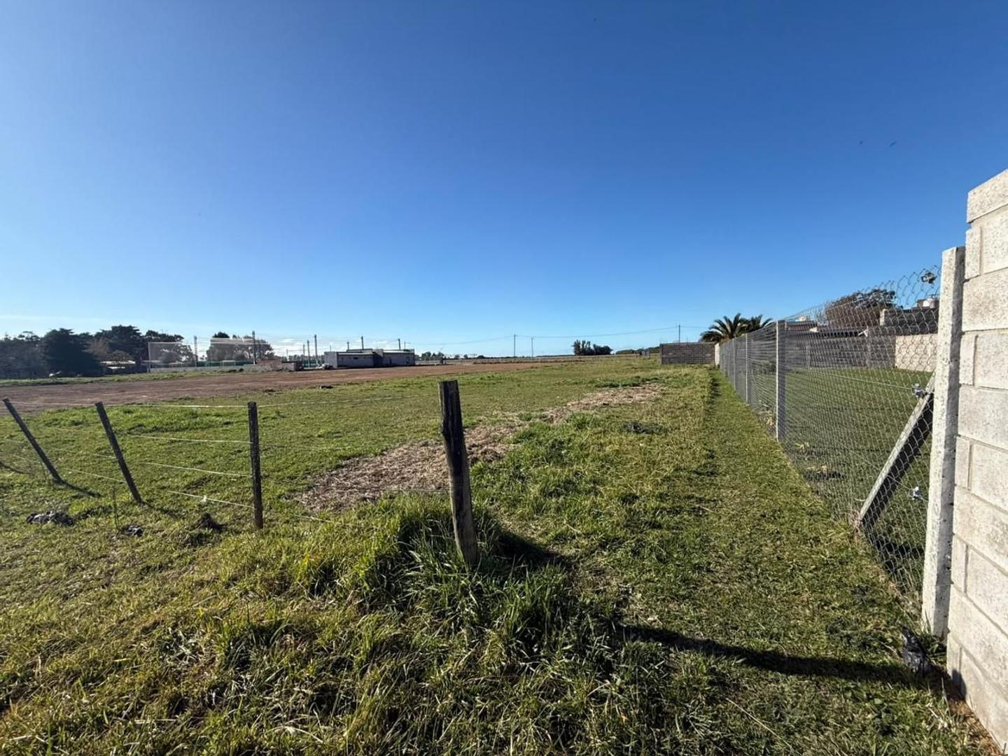 Foto de Terreno en venta en Barrio Castagnini 425mts2, imagen 2