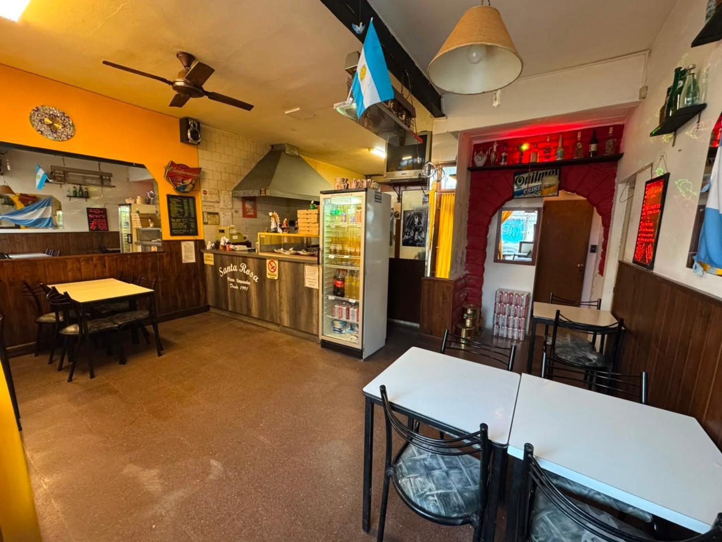 Foto de VENTA DE PROPIEDAD EN BLOCK | LOCAL + 3 VIVIENDAS, imagen 4