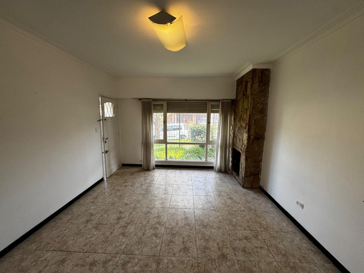 Foto de CASA APTA CRÉDITO. QUINCHO Y PATIO, imagen 2