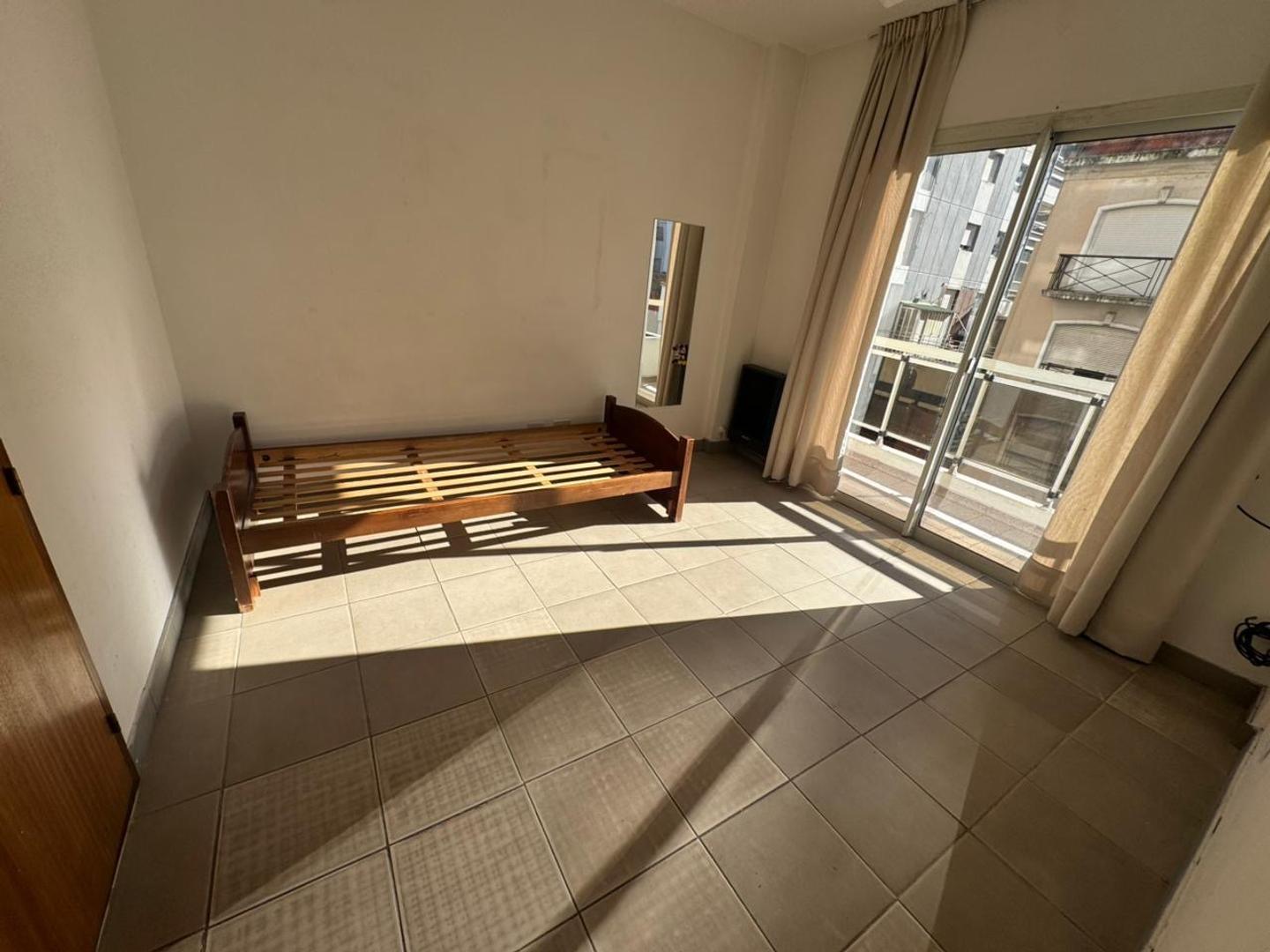 Foto de Departamento 4 ambientes con balcón, imagen 3
