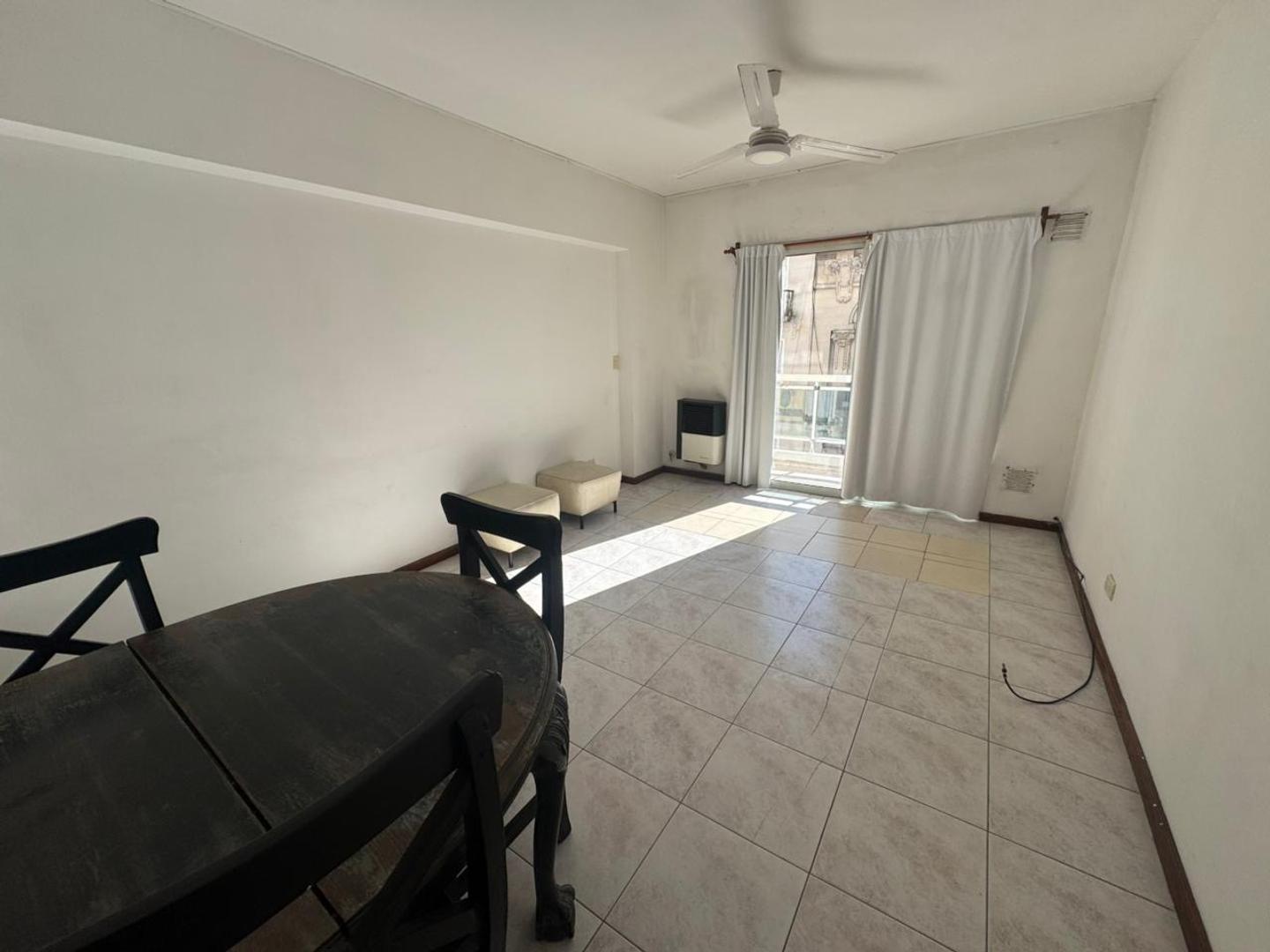 Foto de Departamento 4 ambientes con balcón, imagen 1
