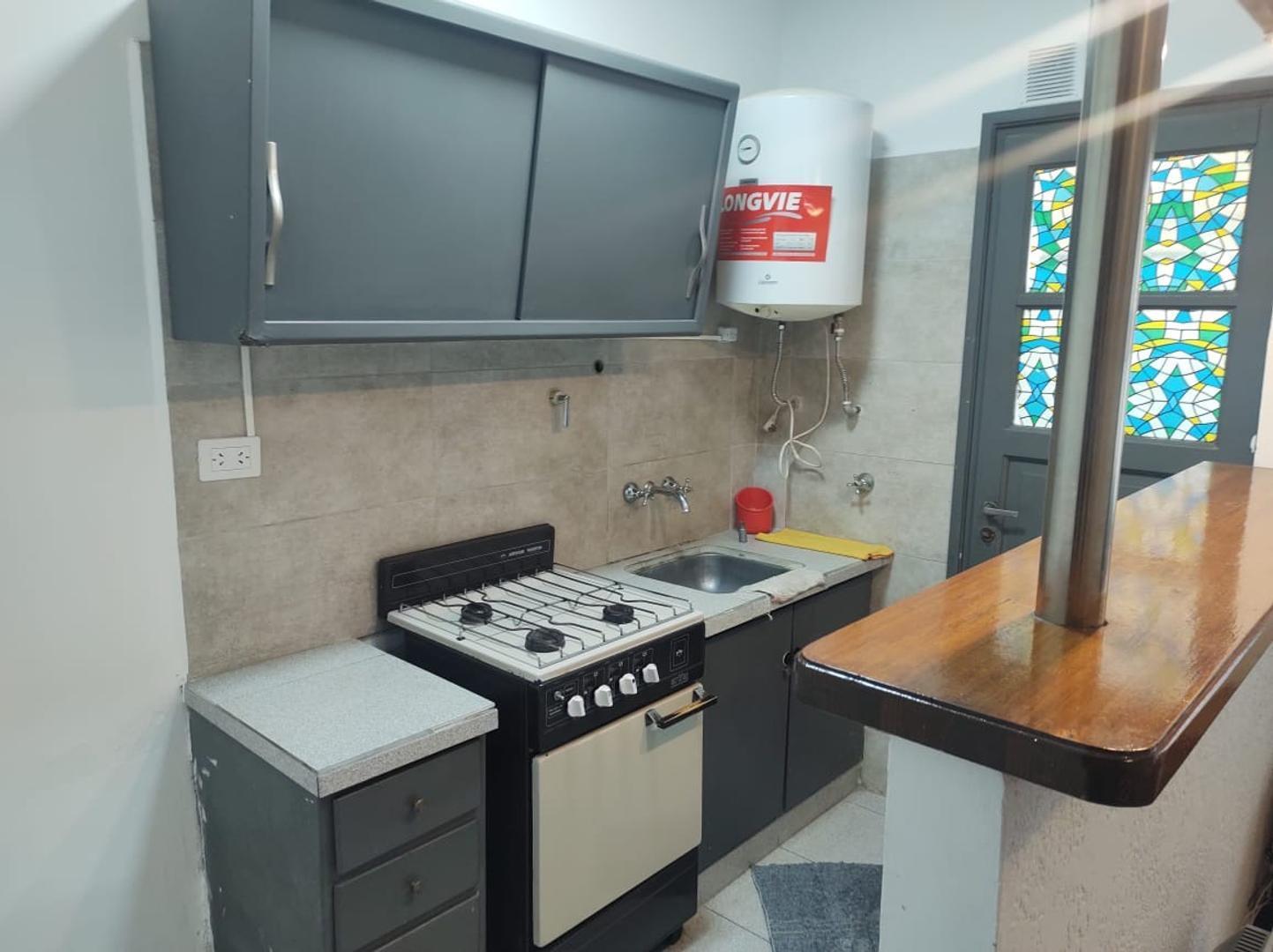 Foto de Departamento monoambiente con patio, alquiler 24 meses, imagen 3