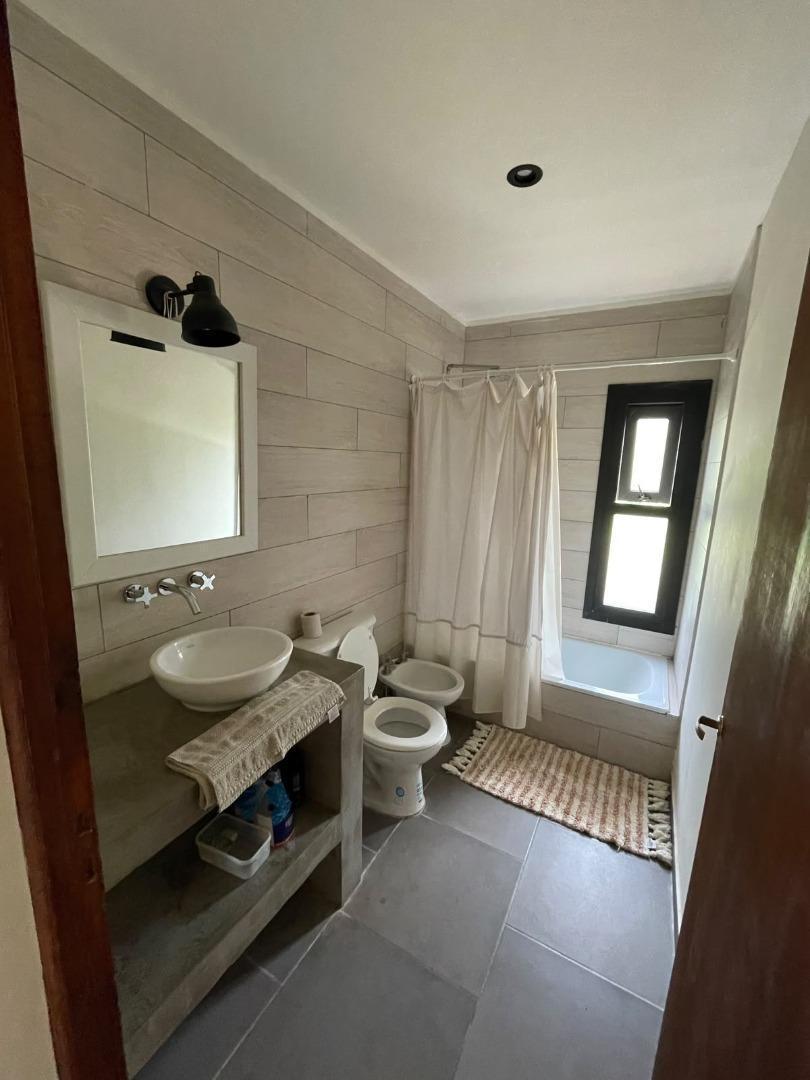 Foto de CHALET MODERNO EN BOSQUE PERALTA RAMOS- ALQUILER 12/24 MESES, imagen 1