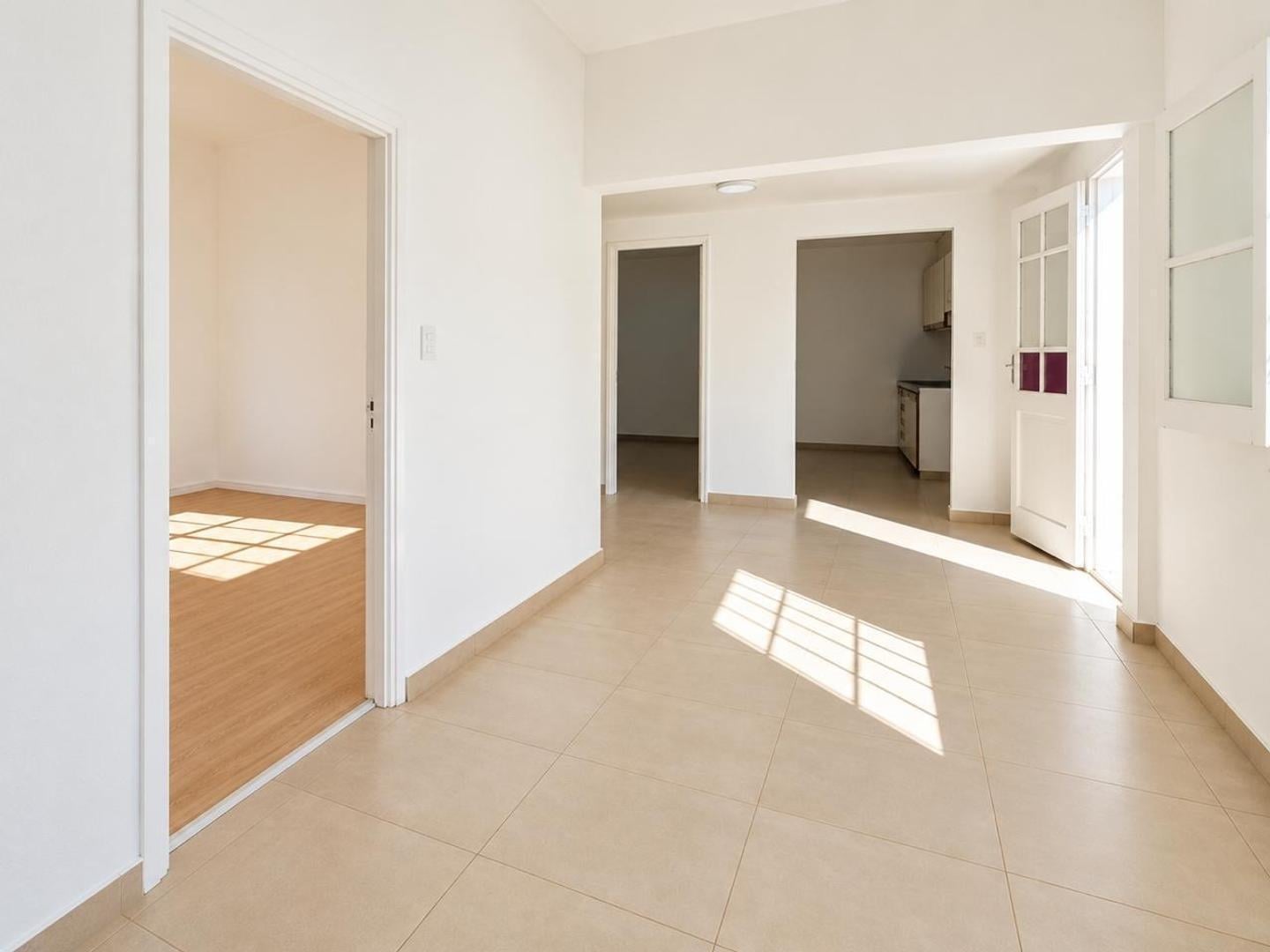 Foto de VENTA CASA 3 AMBIENTES, BARRIO LAS AMERICAS, imagen 2