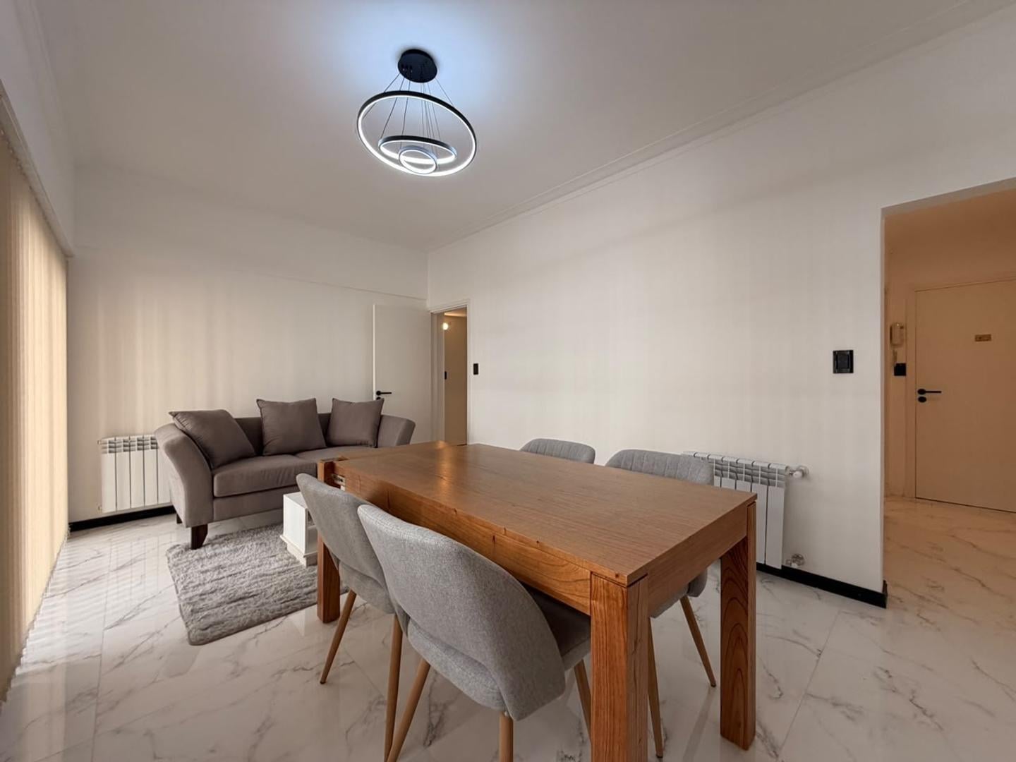 Foto de Venta Depto de 3 ambientes reciclado, al Frente con Balcon, imagen 5