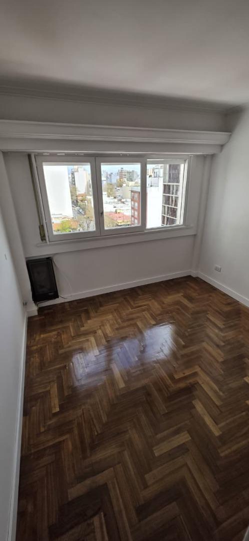 Foto de Venta Depto 2 Ambientes al Frente + Dependencia - Centro, imagen 2