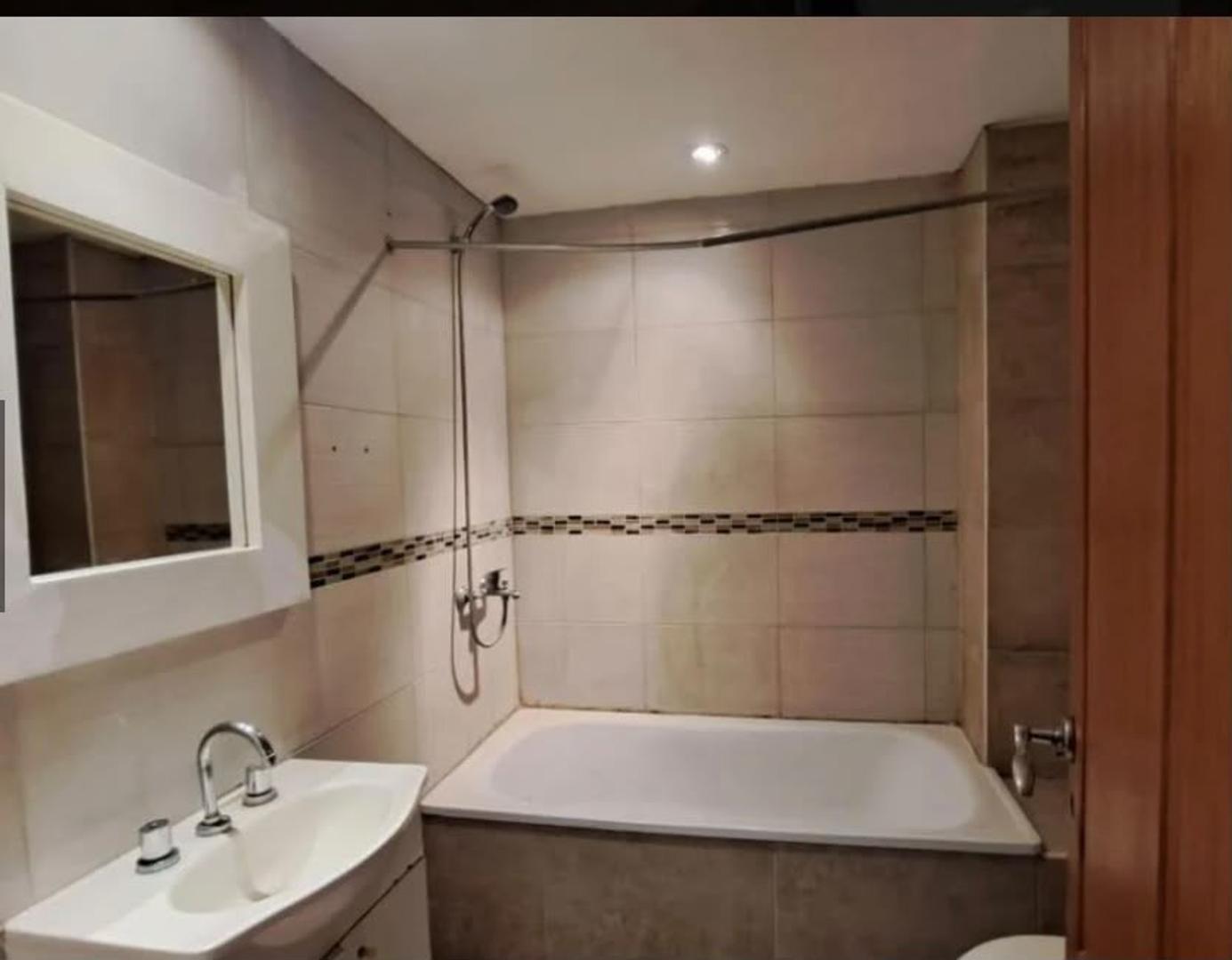 Foto de ALQUILER 12/24 MESES-DÚPLEX -SAN CARLOS A CUADRAS DE GUEMES, imagen 2