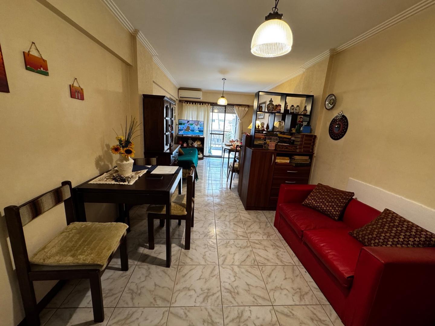 Foto de DEPARTAMENTO DOS AMBIENTES AL FRENTE CON BALCÓN, imagen 3