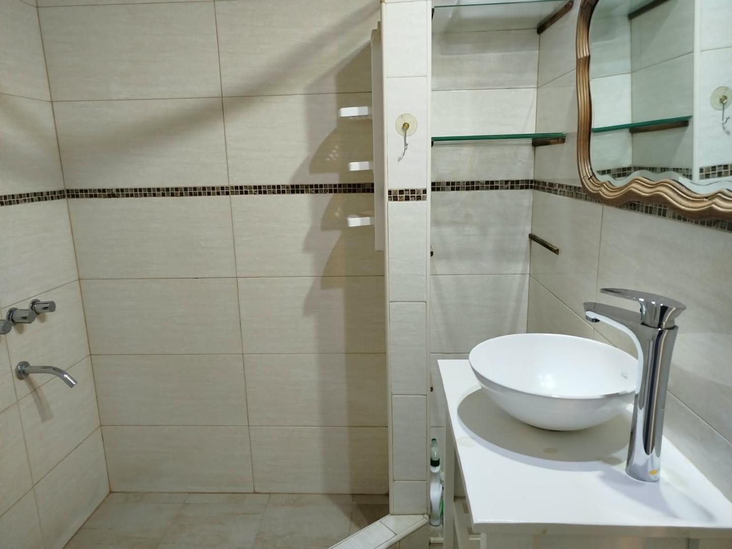 Foto de Alquiler 24 meses casa PH 3 ambientes Barrio Caisamar, imagen 5