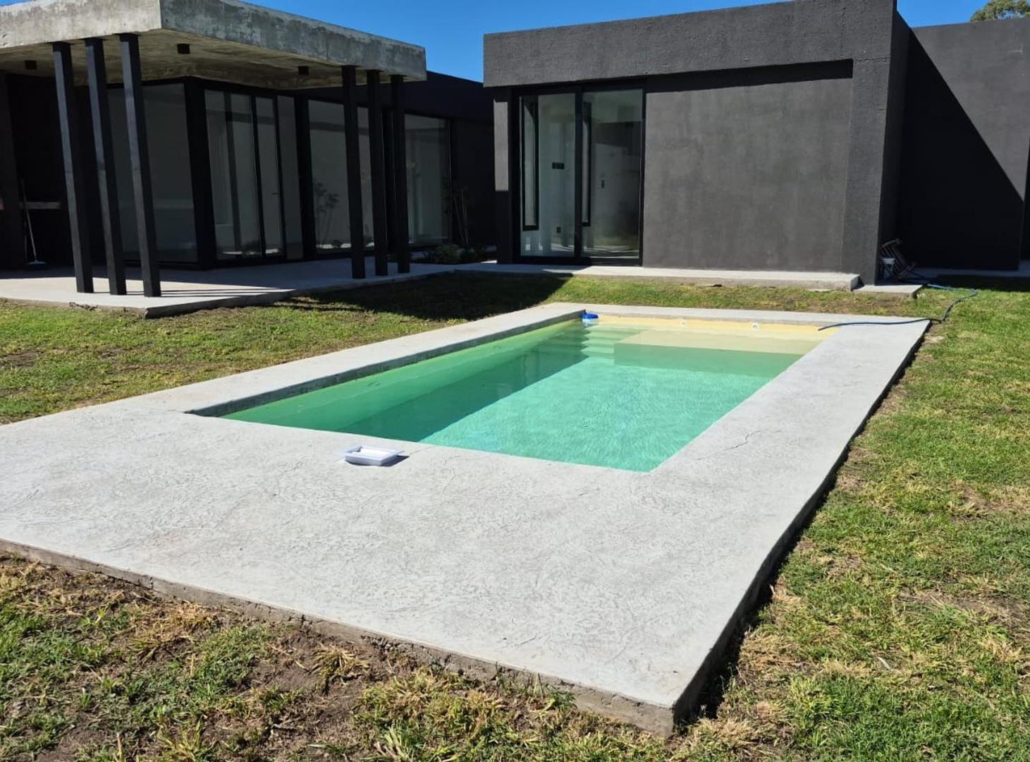 Foto de Venta Casa 4 ambientes a estrenar con piscina Rumencó Joven, imagen 5