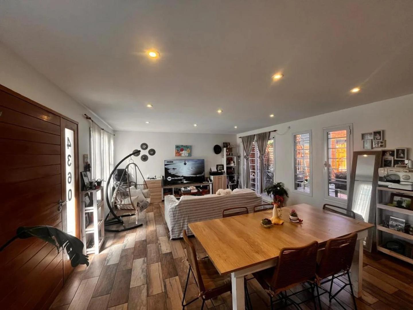 Foto de Casa con depto independiente en venta – Alfar, Zona sur, imagen 2