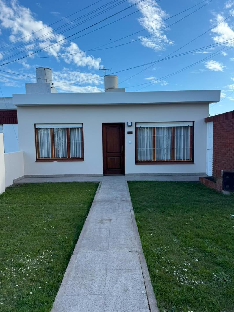 Foto de Casa 3 ambientes estilo americana barrio el gaucho, imagen 1