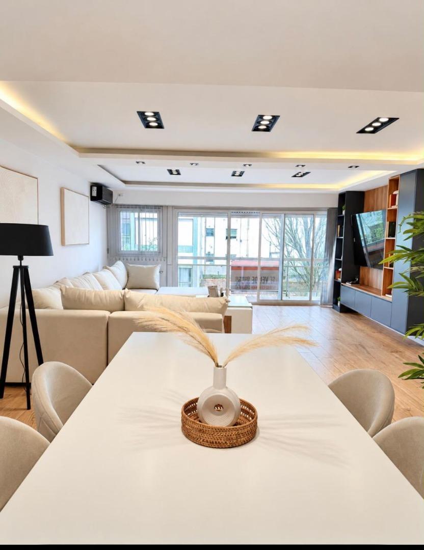 Foto de DEPARTAMENTO EN VENTA 4 AMBIENTES CON COCHERA PLAZA MITRE, imagen 4
