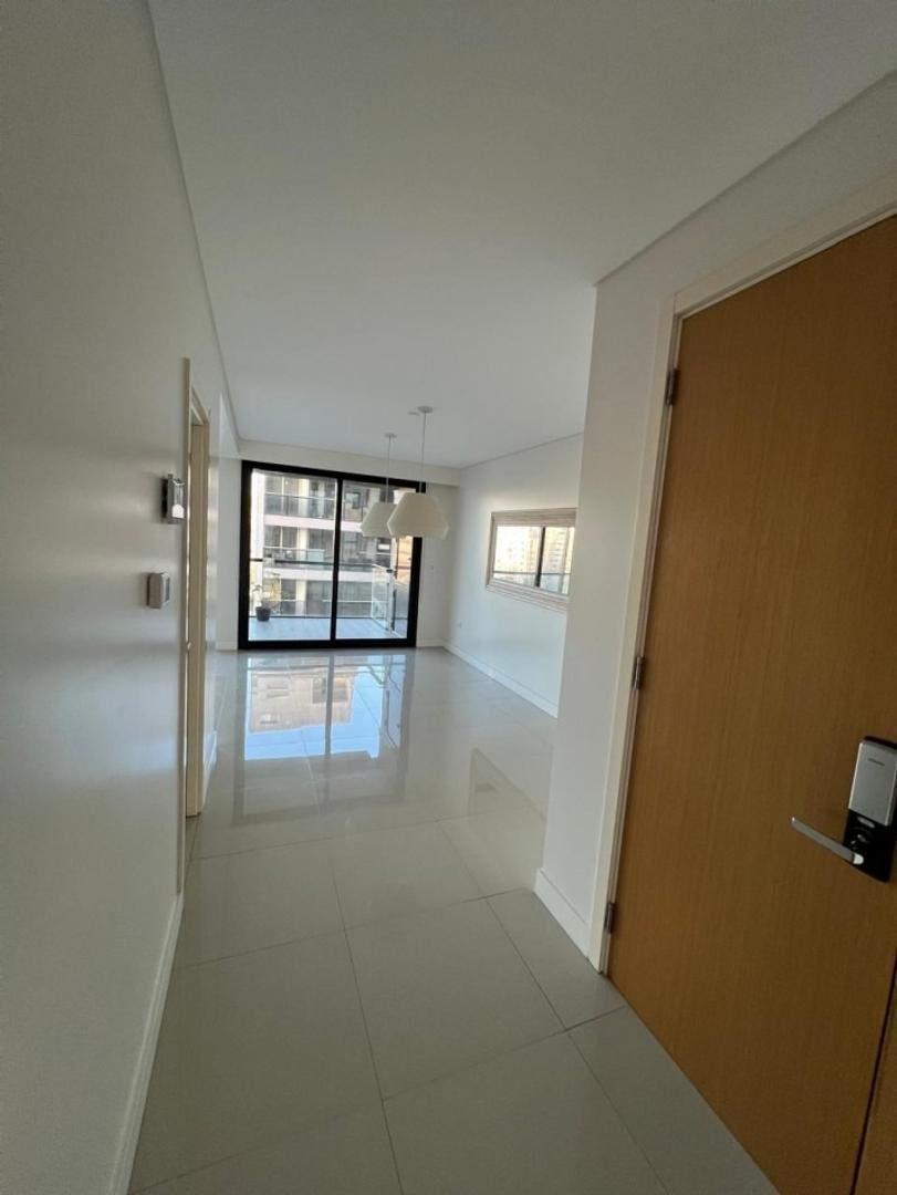 Foto de DEPARTAMENTO 4 AMBIENTES EDIFICIO DE CATEGORIA PLAZA MITRE, imagen 5