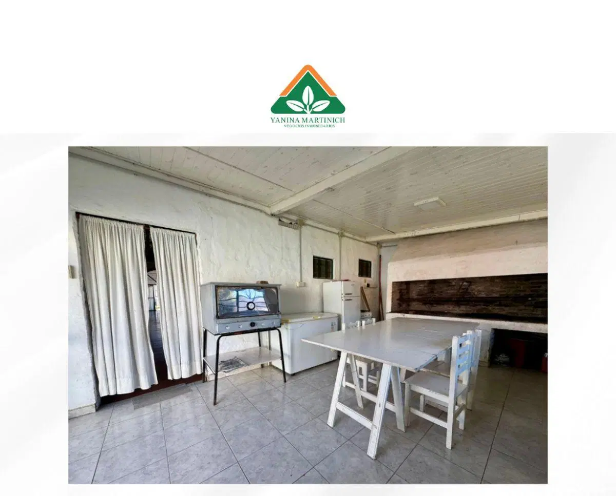 EN ALQUILER AMPLIO SALÓN COMERCIAL 3