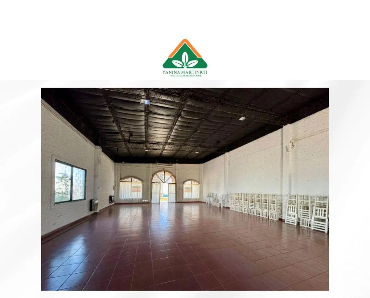 EN ALQUILER AMPLIO SALÓN COMERCIAL 4