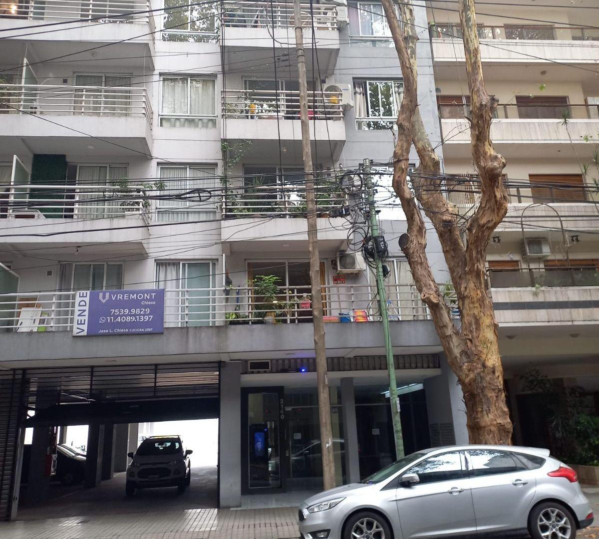 Monoambiente divisible luminoso con balcón al frente