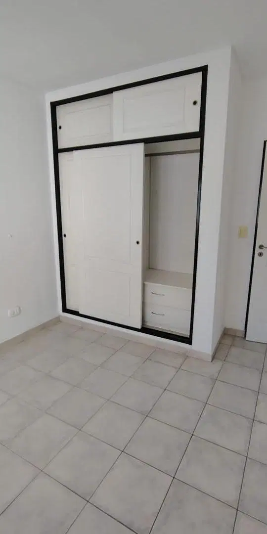 Departamento 2 ambientes al frente con balcon en Villa Bosch 4