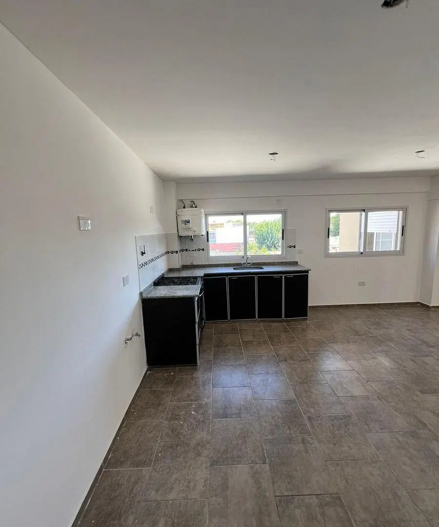 Departamento 3 ambientes en Santos Lugares 3