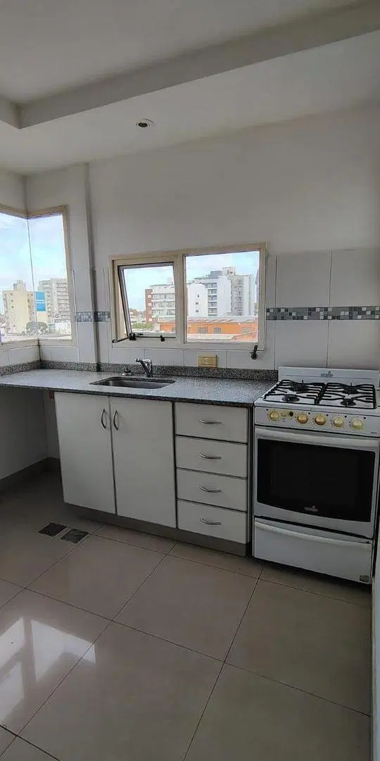 Departamento 3 ambientes en Caseros 2