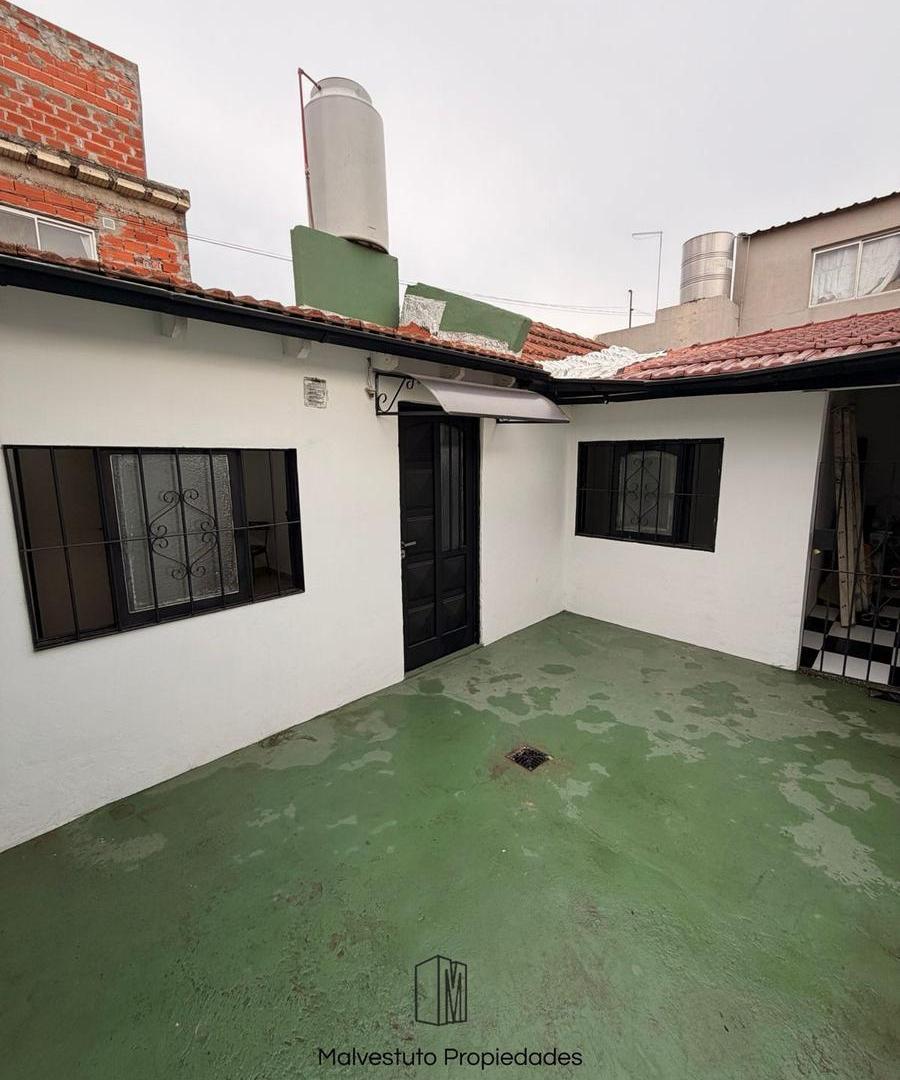 Foto de PH 3 ambientes con patio en Billinghurst, imagen 3