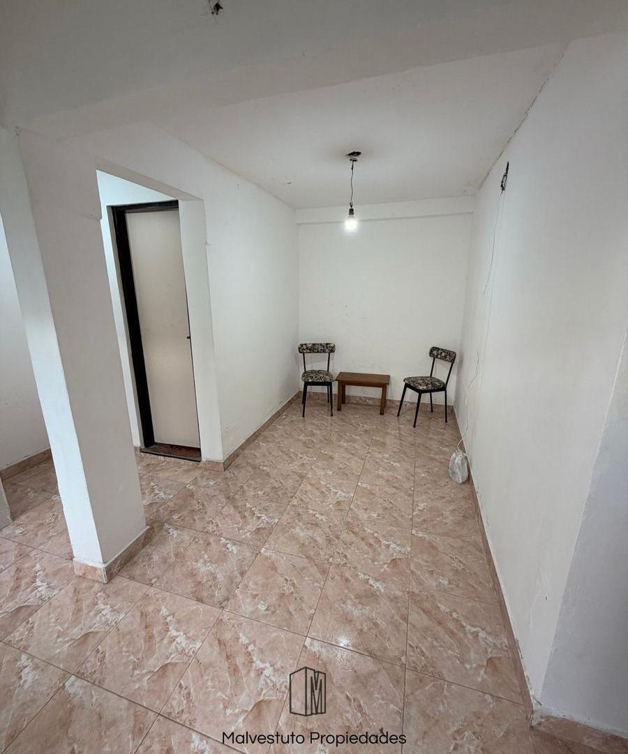 Foto de PH 3 ambientes con patio en Billinghurst, imagen 4