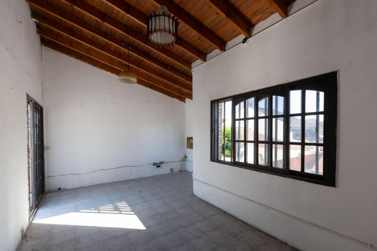 Venta Local Comercial en Hurlingham - Permuta 1