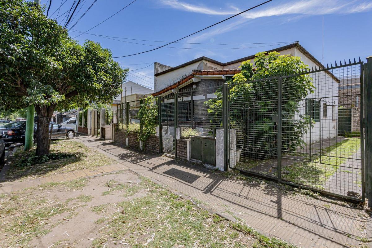 Venta Casa + Depto Hurlingham - Apto Credito 1