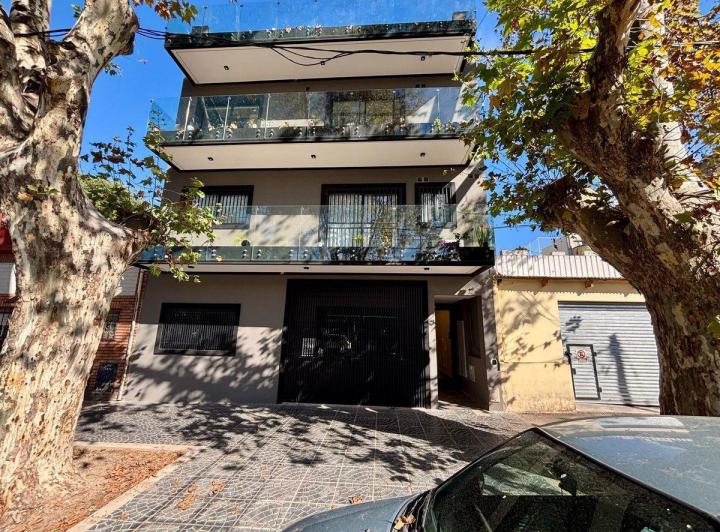 VENTA DE DEPARTAMENTO 2 AMBIENTES CON TERRAZA 4