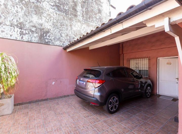 VENTA DE CASA DE 5 AMB EN HURLINGHAM - PERMUTA 4