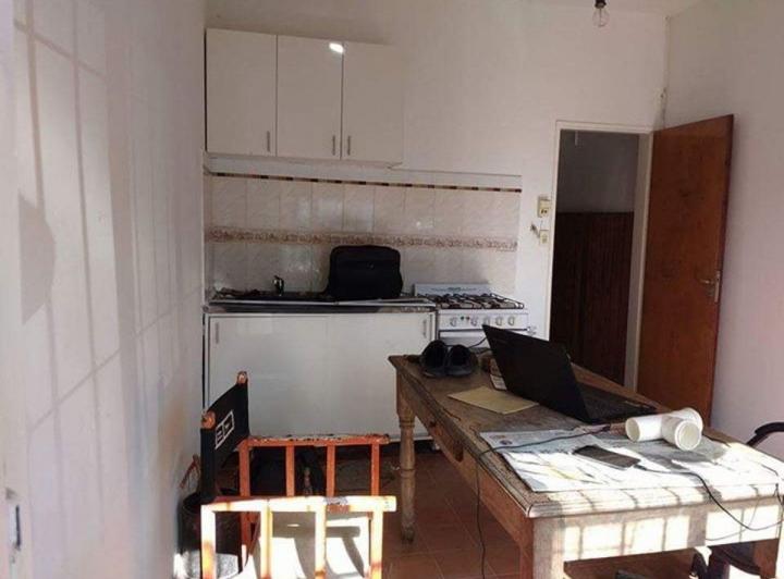 VENTA 7 DEPTOS 2 COCH MORENO RENTA 2.100US MENSUAL 4
