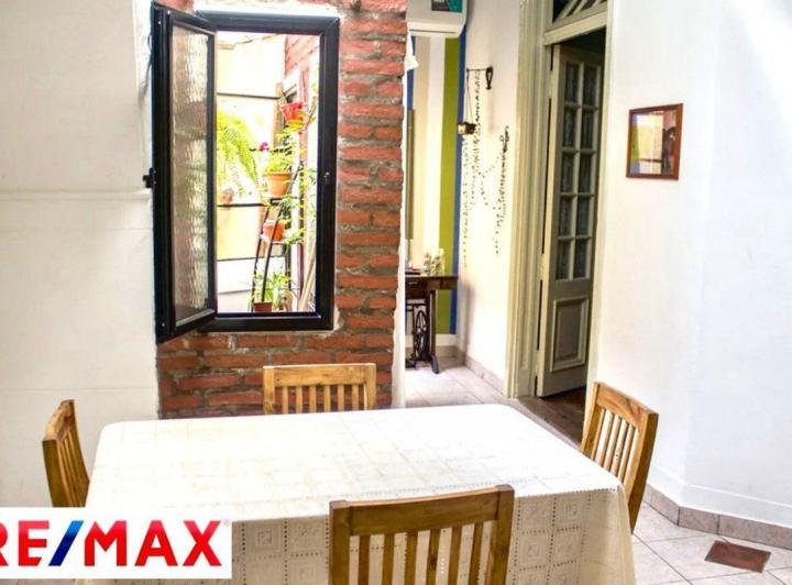 VENTA PH EN LINIERS IDEAL 2 FAMILIAS SIN EXPESAS 3