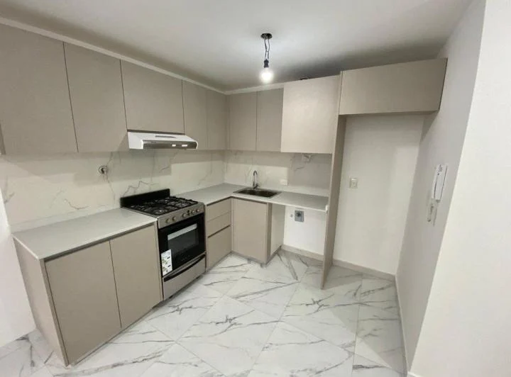 ALQUILER DPTO 3 AMBIENTES Y COCHERA EN VILLA BOSCH 2