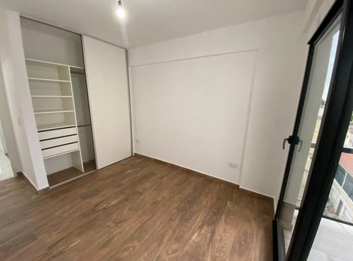 ALQUILER DPTO 3 AMBIENTES Y COCHERA EN VILLA BOSCH 3