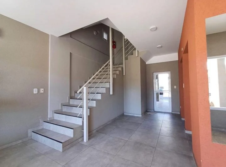 ALQUILER DE DEPTO  MONO AMBIENTE - BALCON -MORON 4