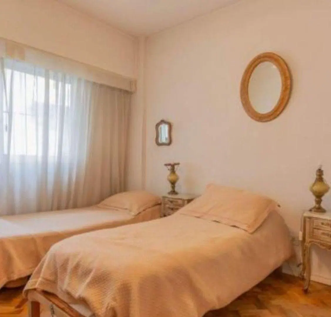 VENTA MONOAMBIENTE  CASEROS    PERMUTA 4