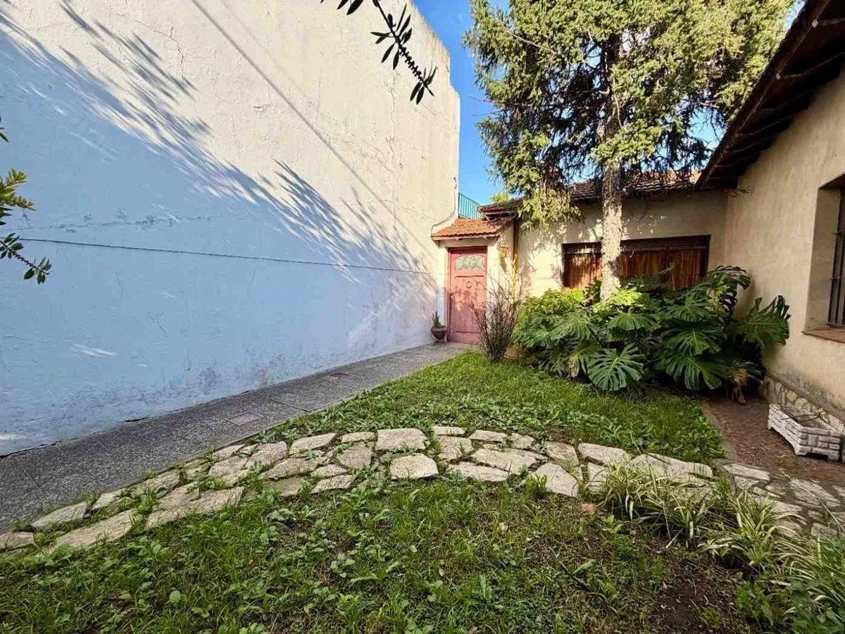 VENTA CASA A REFACCIONAR 375 M2 SANTOS LUGARES 3