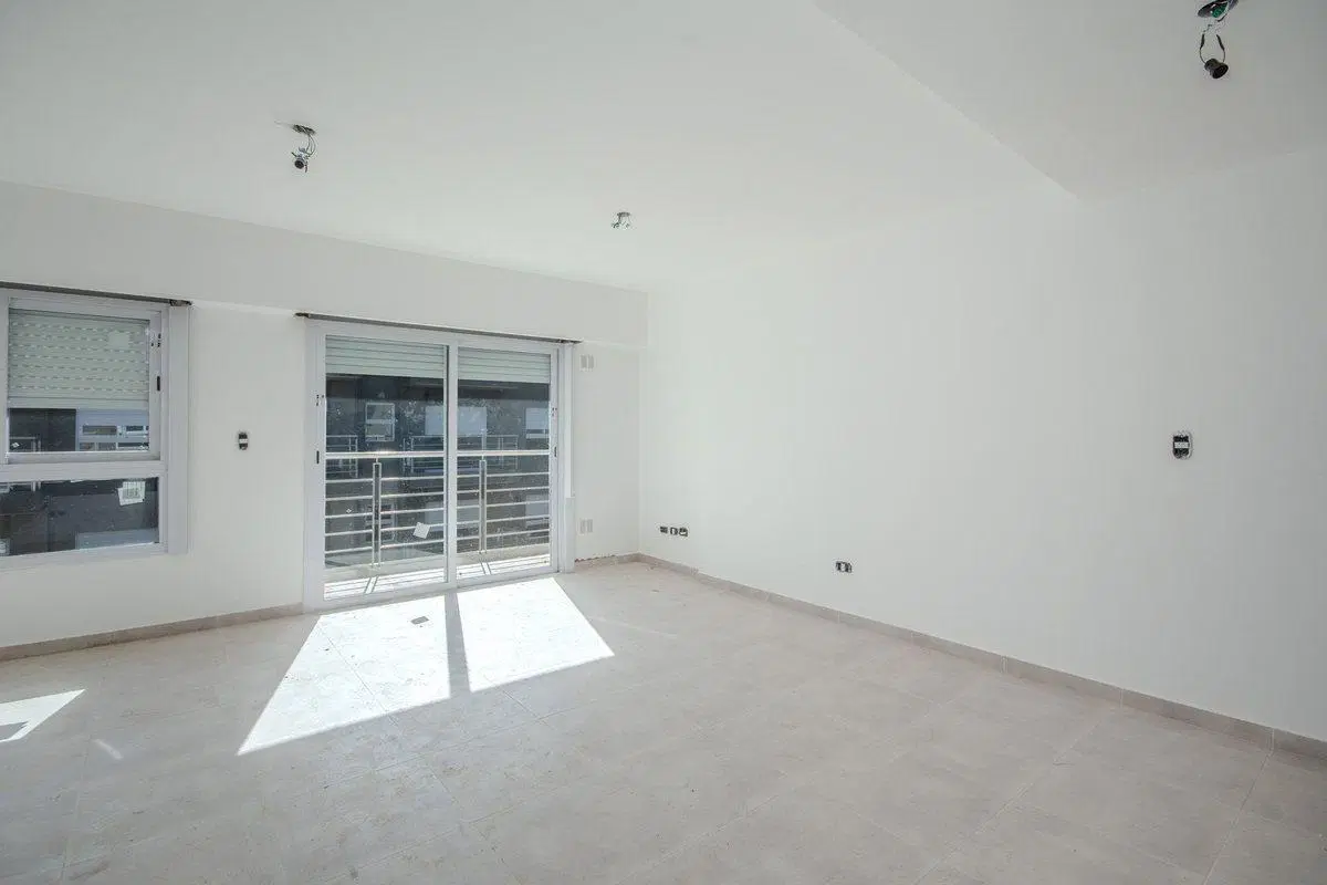 VENTA DE DEPARTAMENTO MONOAMBIENTE M CORONADO 2