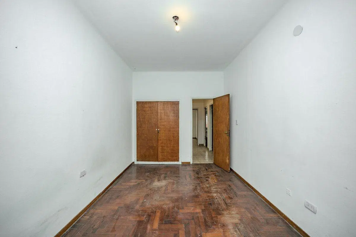VENTA PH 3 AMB.  - CASEROS CENTRO 4