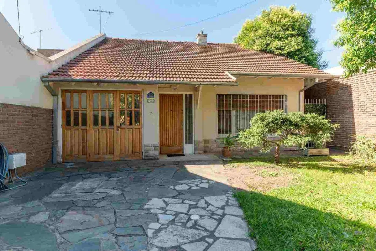 VENTA DOS CASAS PARQUE QUIRNO - HURLINGHAM PERMUTA 2