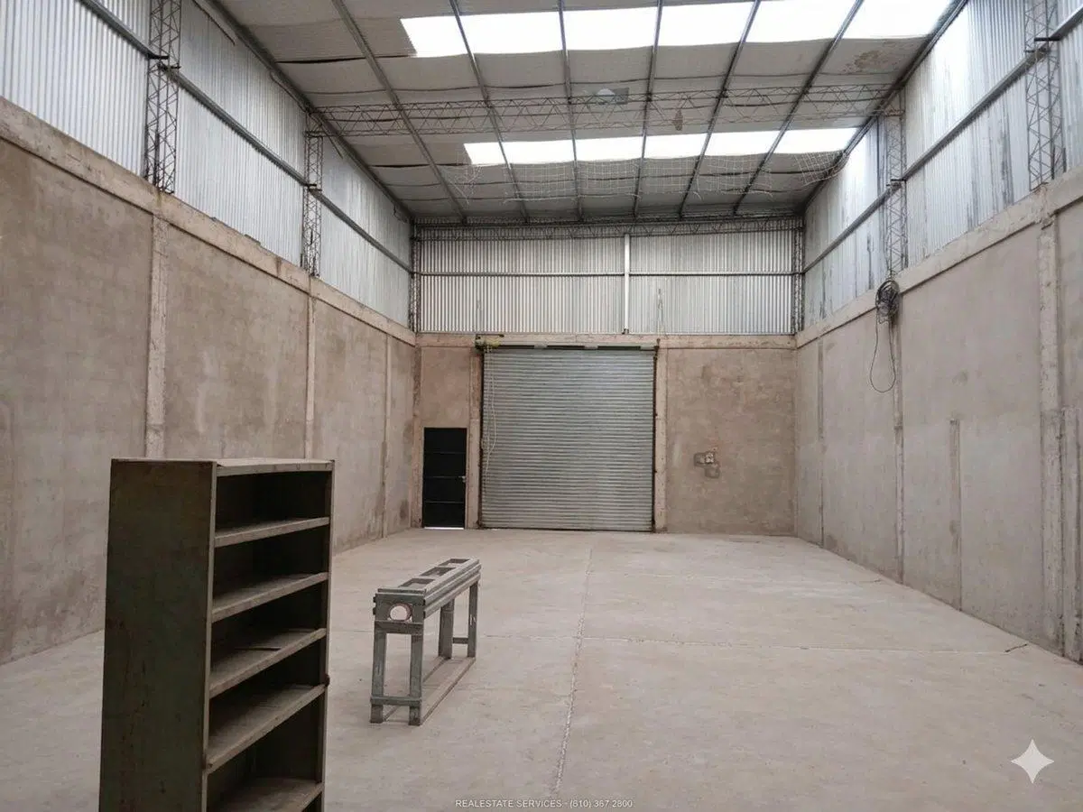 ALQUILER GALPON 150M2 HURLINGHAM 2