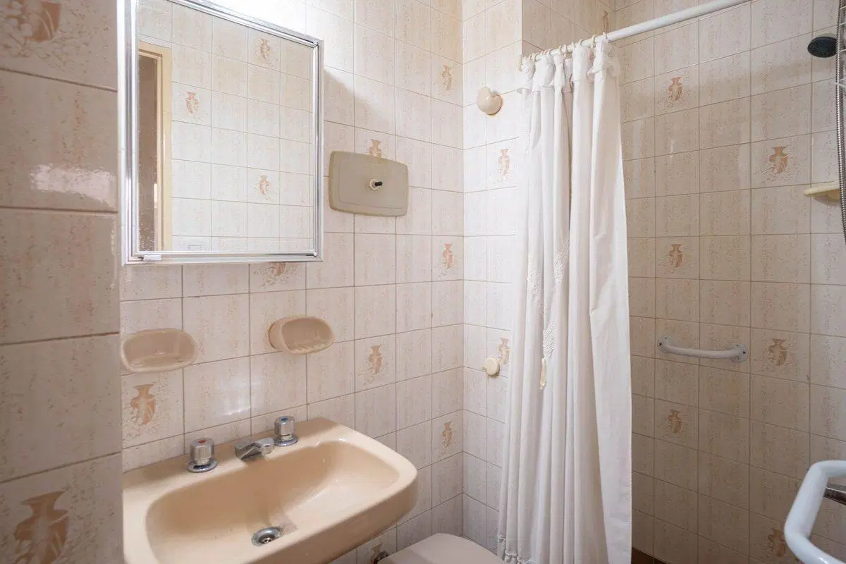 VENTA - DEPARTAMENTO 4 AMBIENTES CON COCHERA 3