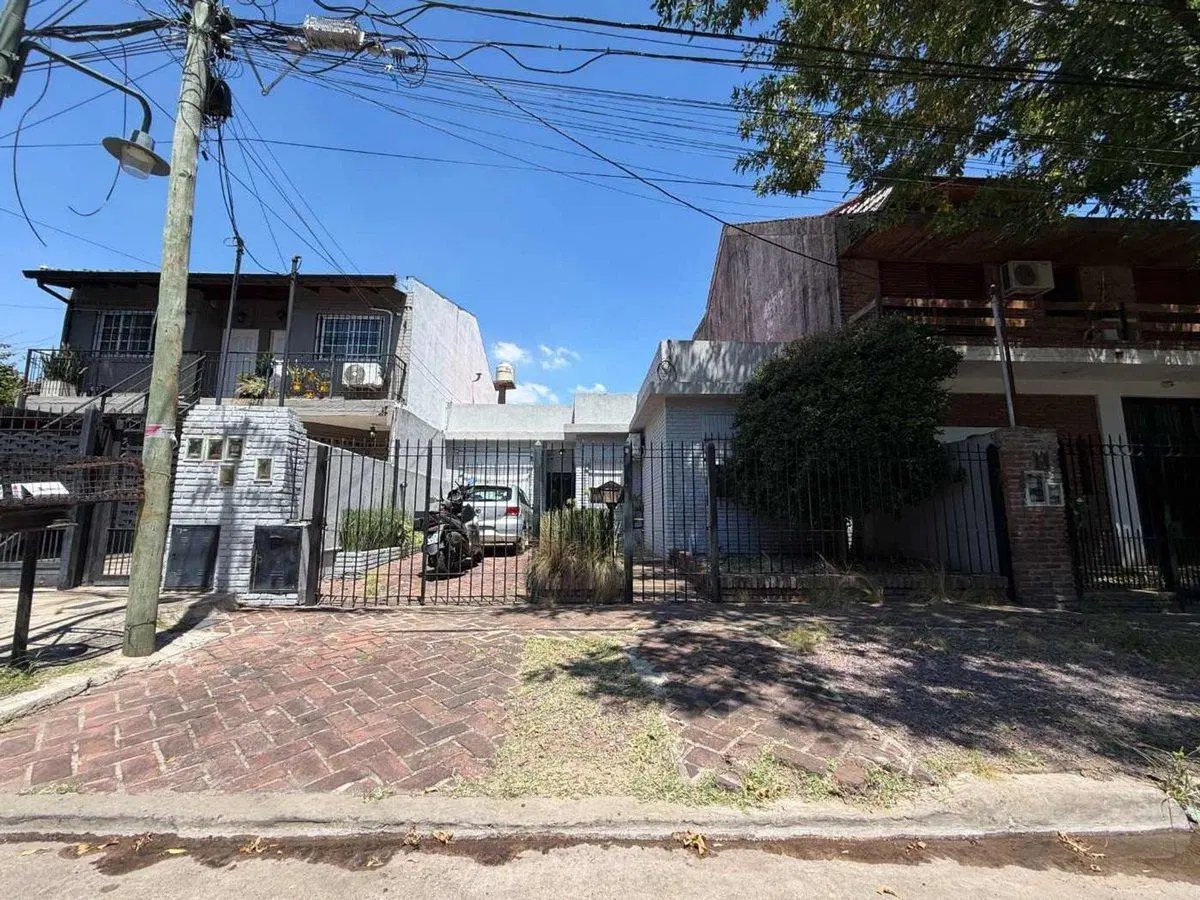 Venta - Casa 5 amb con pileta en Boulogne 3