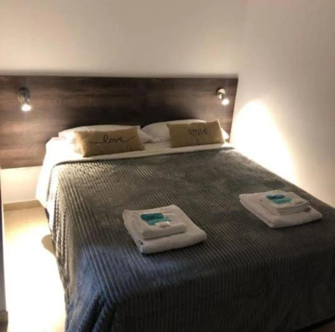 VENTA MONOAMBIENTE  CIUDAD JARDIN C/AIRE ACONDIC. 4
