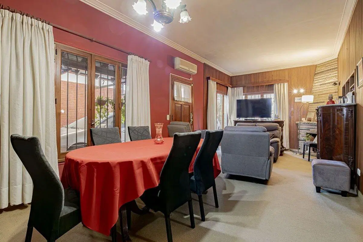 VENTA CASA C/ PISCINA JARDIN QUINCHO EN HURLINGHAM 4